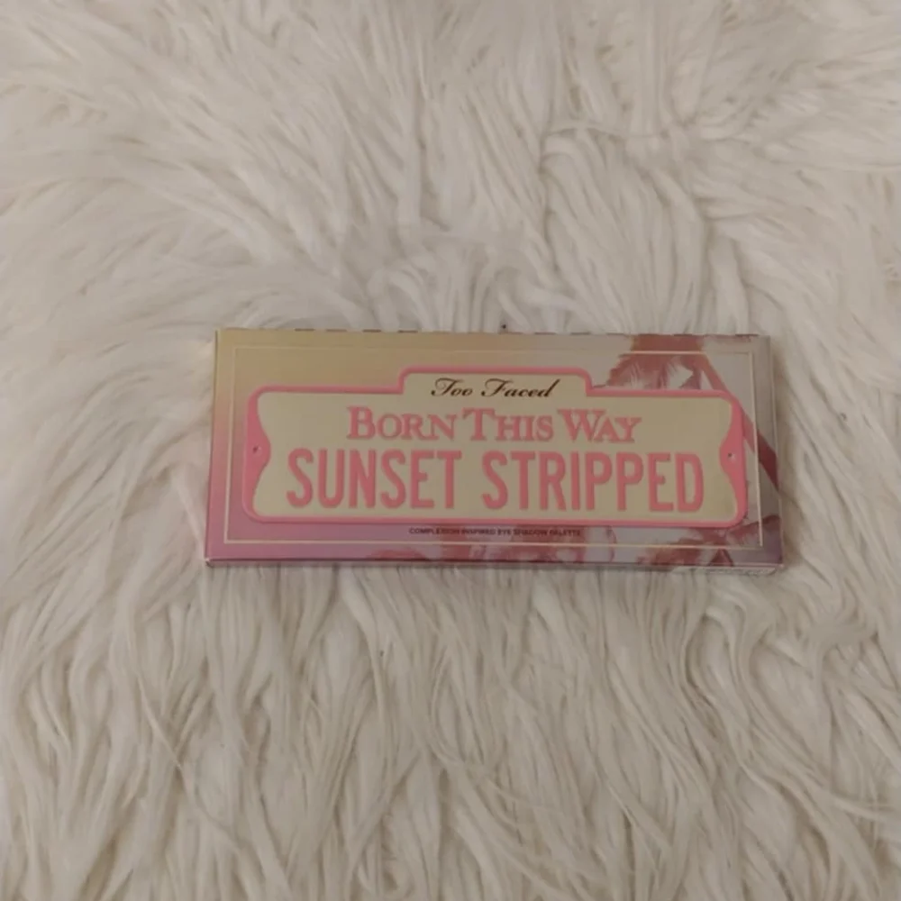 💖FIRM! NWT TOO FACED BORN THIS WAY SUNSET STRIPPED EYESHADOW PALATTE (DISCONTIN